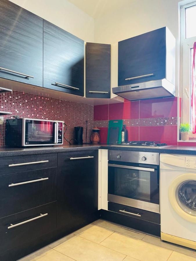 Downtown Quiet And Peacefull Apartment Brussel Bagian luar foto